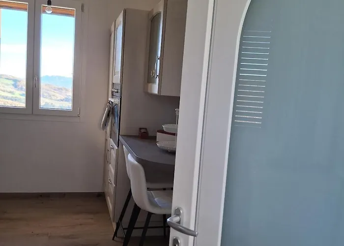 아파트 Torre House Ampio Tra Lizzano E Vidiciatico 리자노인벨베데레