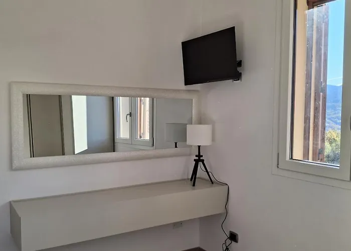 Lägenhet Torre House Ampio Tra Lizzano E Vidiciatico *