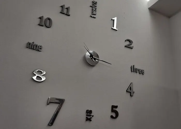 Torre House Ampio Tra Lizzano E Vidiciatico * 리자노인벨베데레